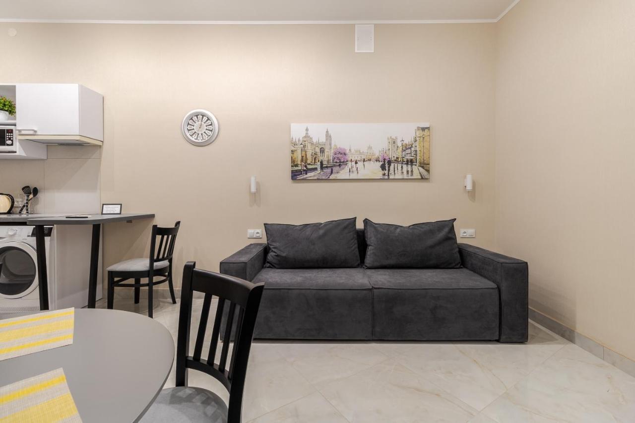 Luxury Flat In Downtown 2 Apartment Lviv Exterior photo